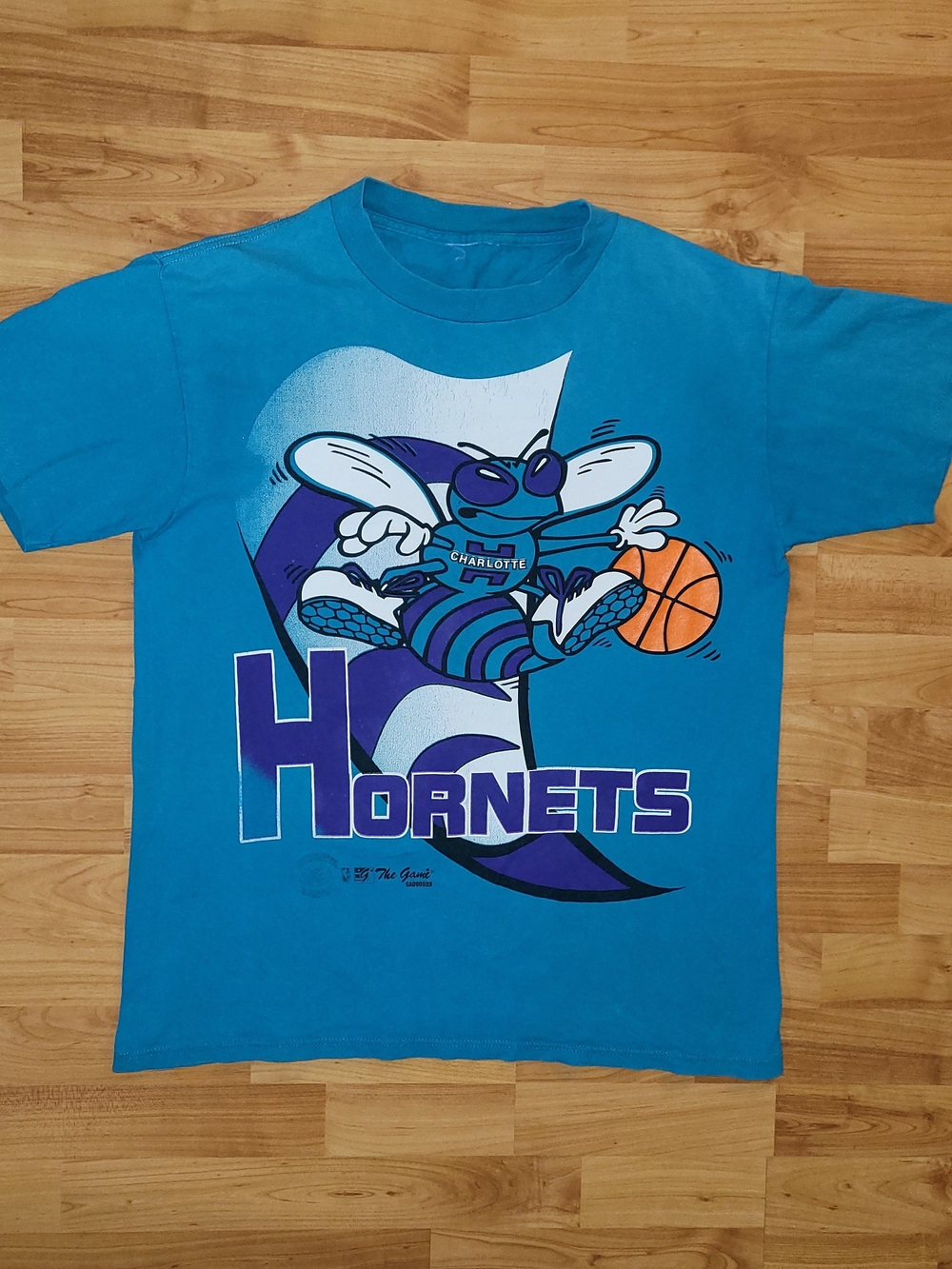 Vintage 90s Charlotte Hornets Teal Basketball Graphic Tee, Large